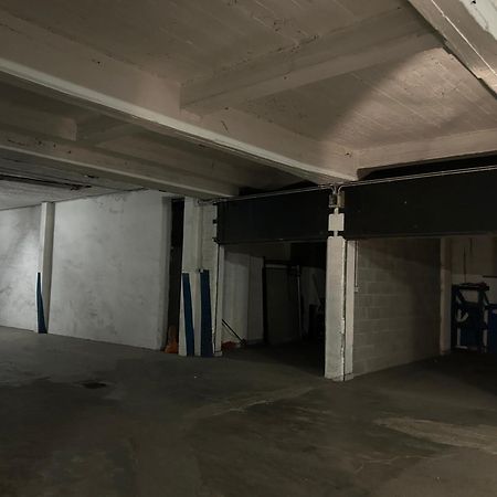 شقة Un Nido Nel Centro Storico Con Garage أَويستا المظهر الخارجي الصورة